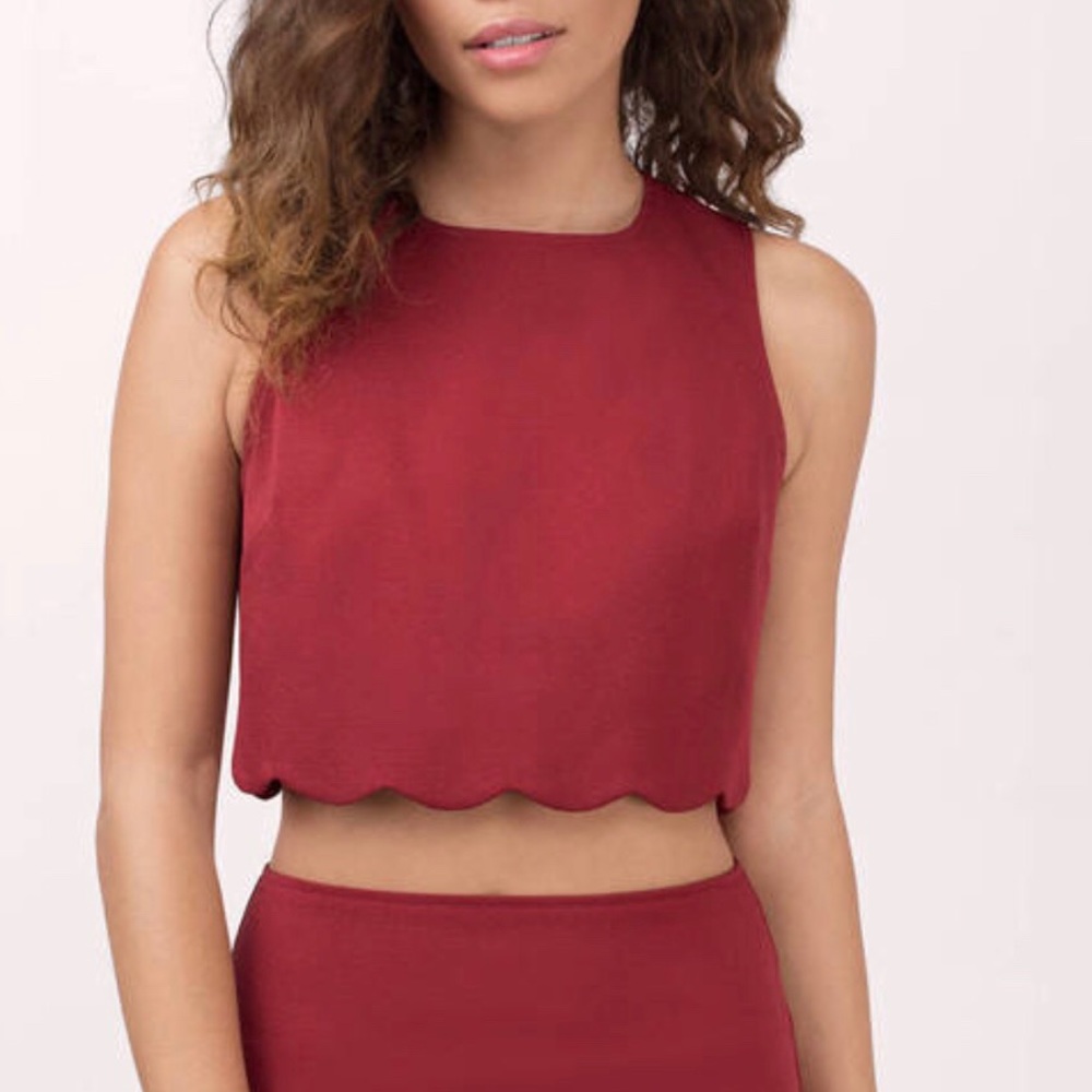 TOBI Red Scallop Crop Top